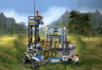 lego-jurassic-world-raptor-escape-set